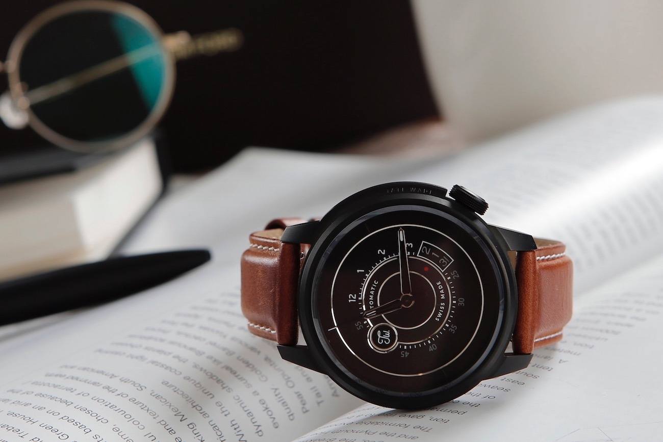 extravagant，Wrist watch，pretty，industrial design，